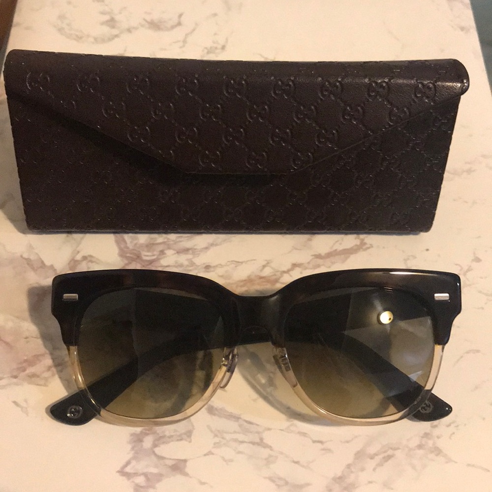 Authentic Gucci tortoise shell Sunglasses - Picture 2 of 9